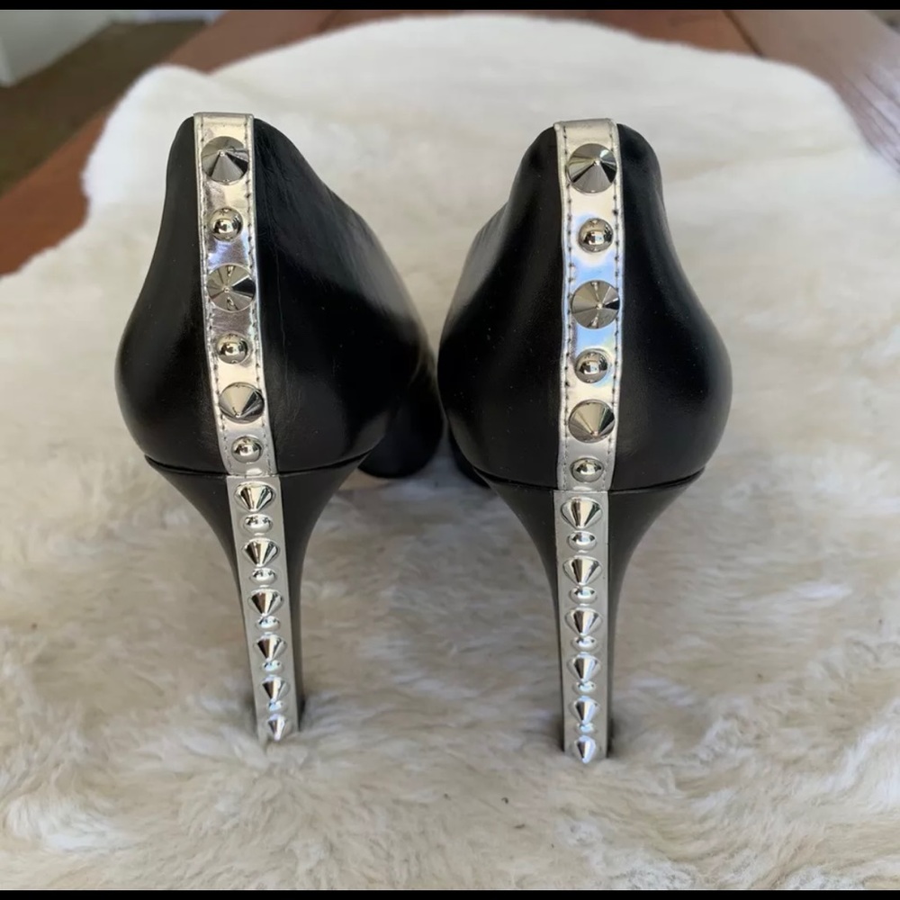 Marc Jacobs black calf studded pump heels Size 40